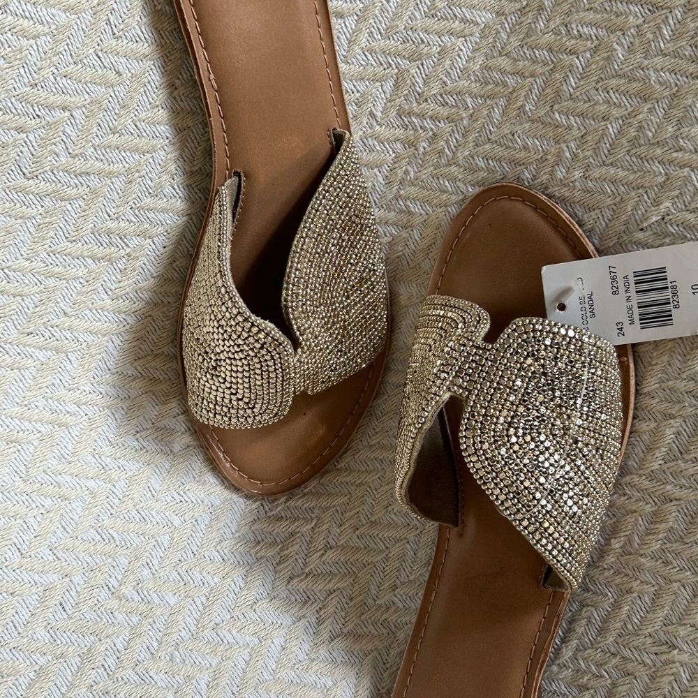 NWT sandals women size 10 gold beaded flats